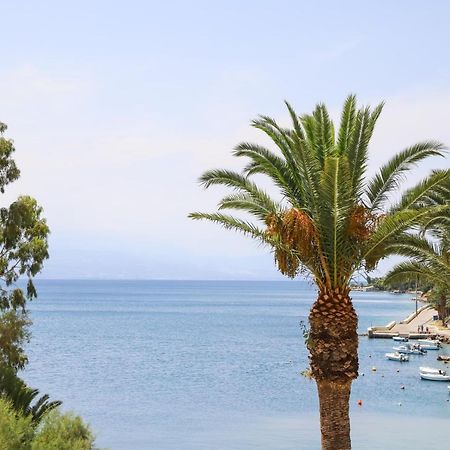 Luxury Seaview Apartment Con Vista Loutraki  Exterior photo